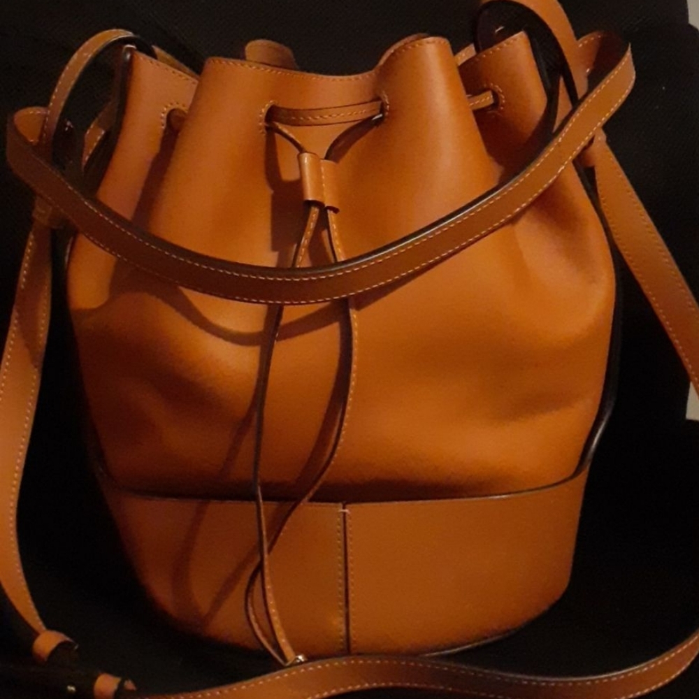 Loewe Balloon in Nappa Calfskin